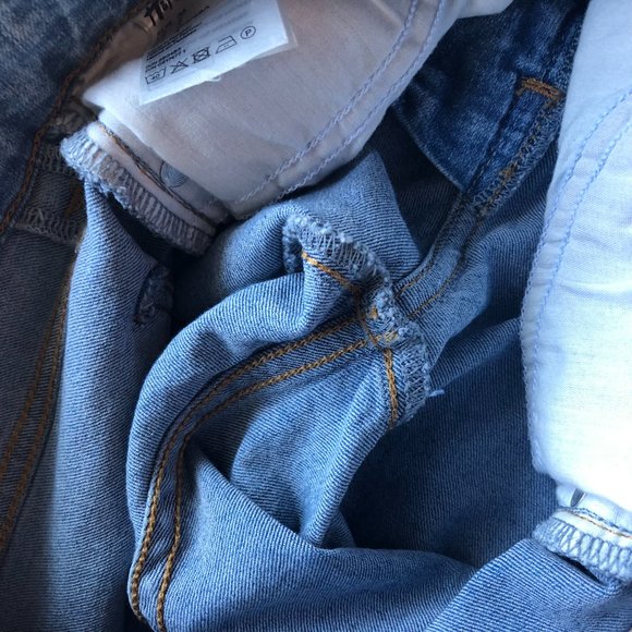 H&M High Waisted Cuffed Shorts Light Wash Size 4 - Picture 6 of 13